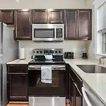 Affordable 1-Br By Dmc Detroit